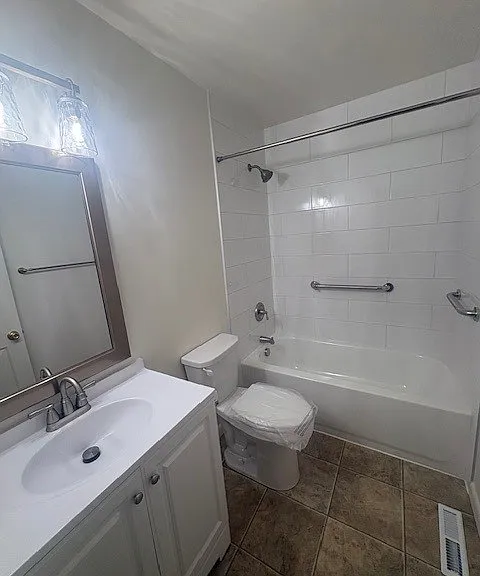 Hickory Hills Condominiums — Photo 32