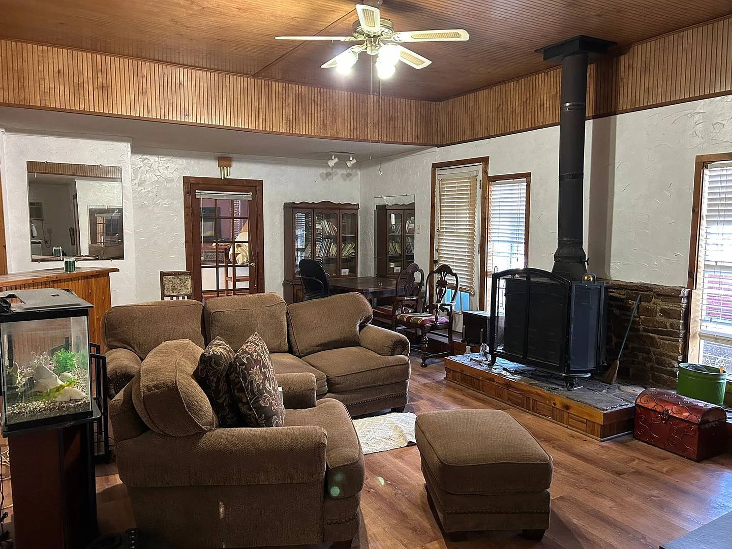 Spacious 4BR House in Brownsboro — Photo 2