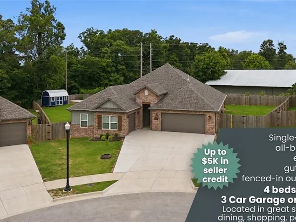 3800 SW Pinecrest Dr, Bentonville, AR 72712