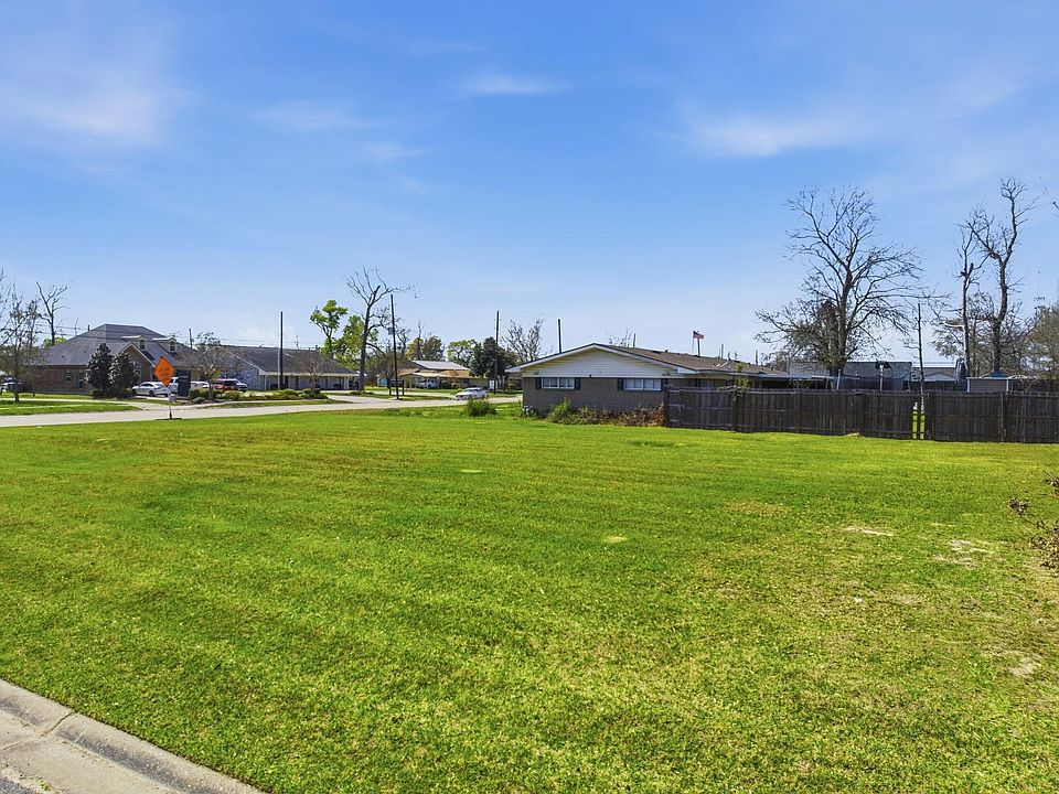 1st image of 0 Maplewood Dr