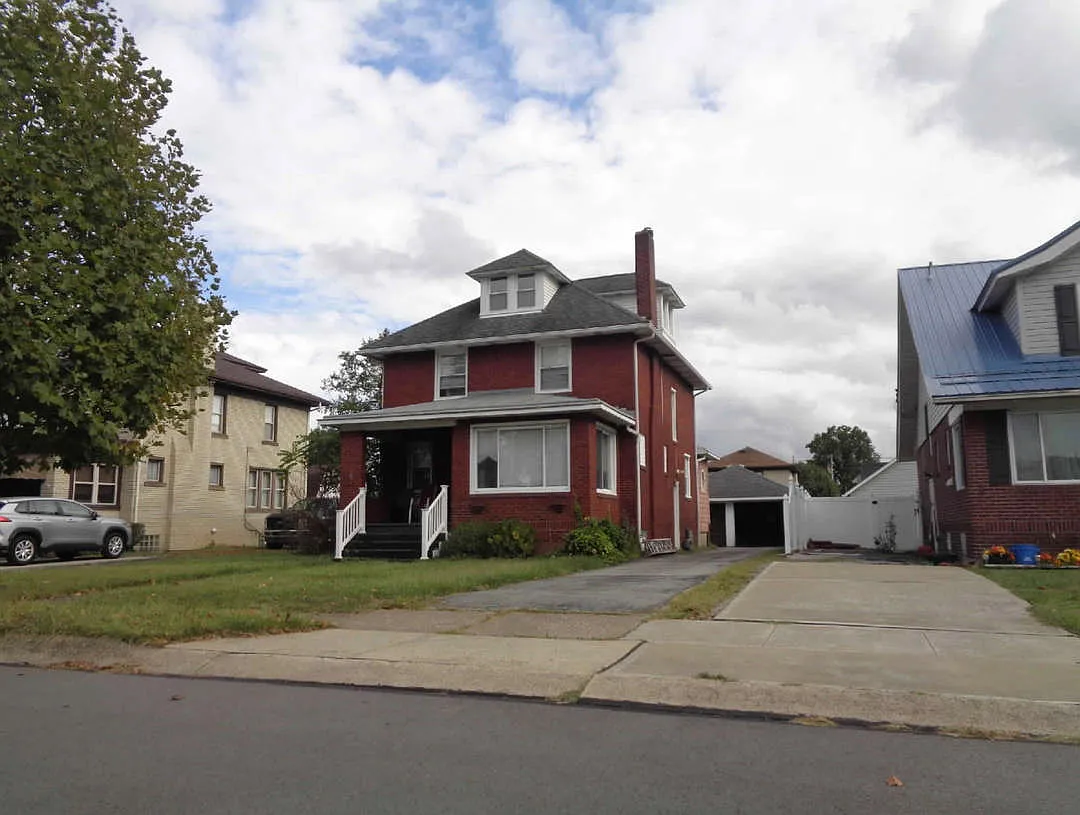 1314 Broadview Blvd photo 1
