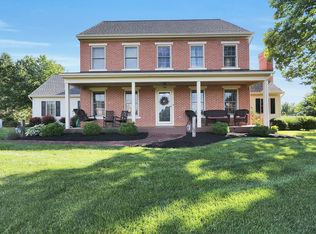 38 Bennington Cir, Lititz, PA 17543