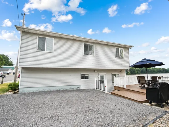 1430 N Shore Dr, Rome City, IN 46784