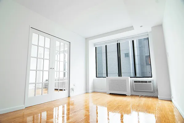 Rented by WAM Partners - William Moses Co. | media 24