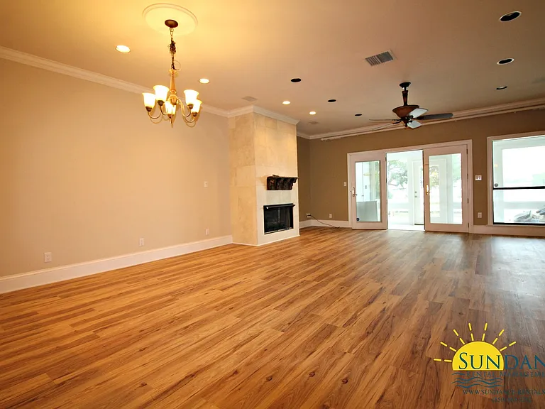 53 Yacht Club Dr NE #3 — Photo 3