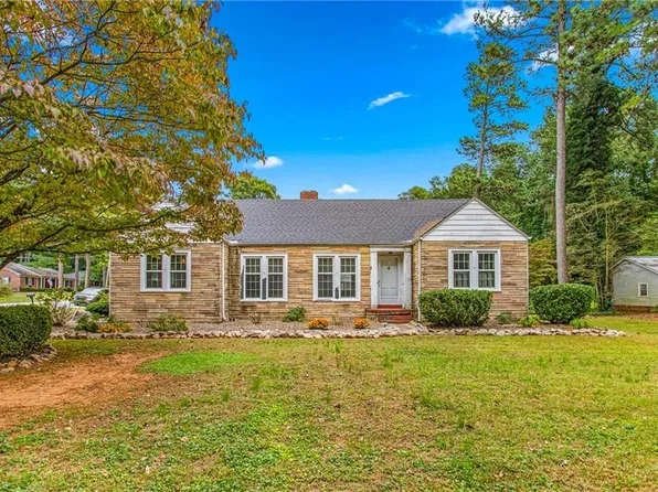 101 Country Club Dr, Lexington, NC 27292