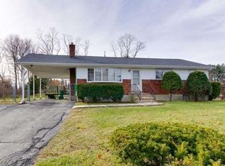 32 Prouty Rd, Burlington, MA 01803