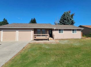 319 S Houston Ave, East Wenatchee, WA 98802