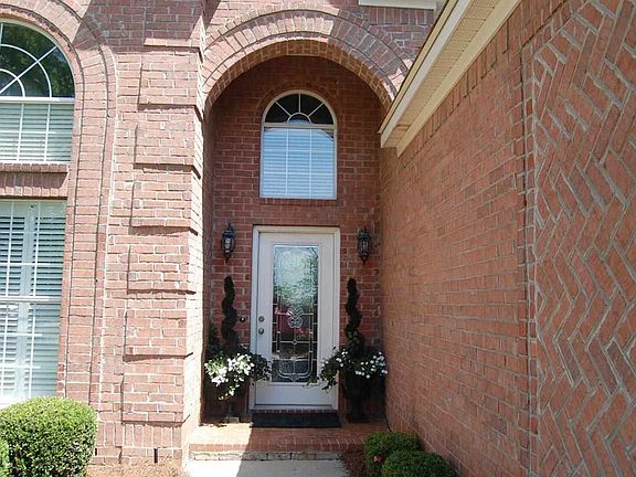 3rd image of 510 Saint Marlo Dr