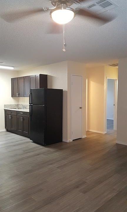1st image of 218 E Merlayne Dr APT 7
