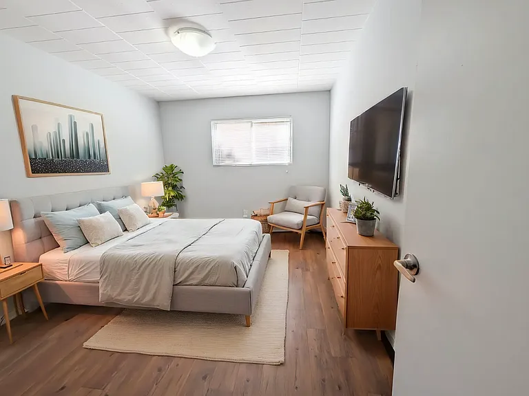 2B Arlington Ave #104 — Photo 9