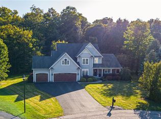 7631 Creekwood Est, Ontario, NY 14519