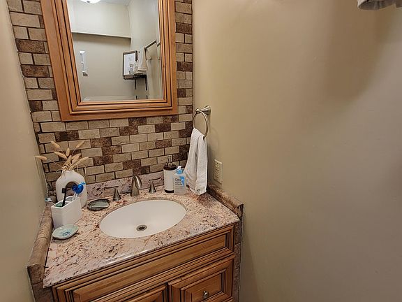 5th image of 604 W Seerley Blvd #B