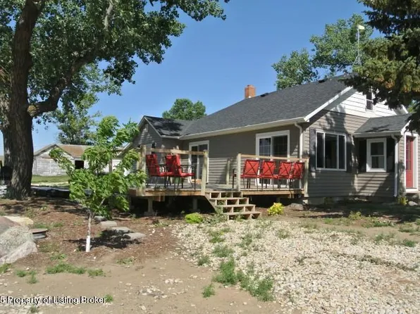 4291 107th Ave SW, Dickinson, ND 58601