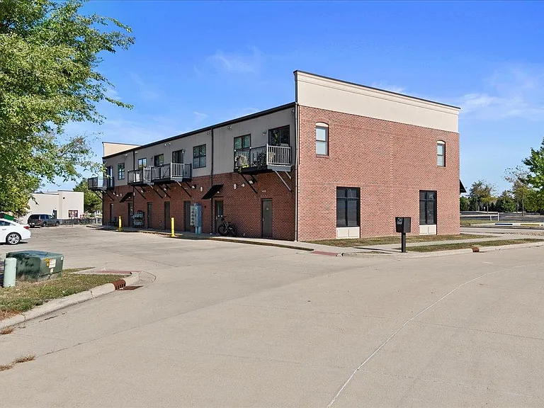 private parking rear of building and 2nd level patios