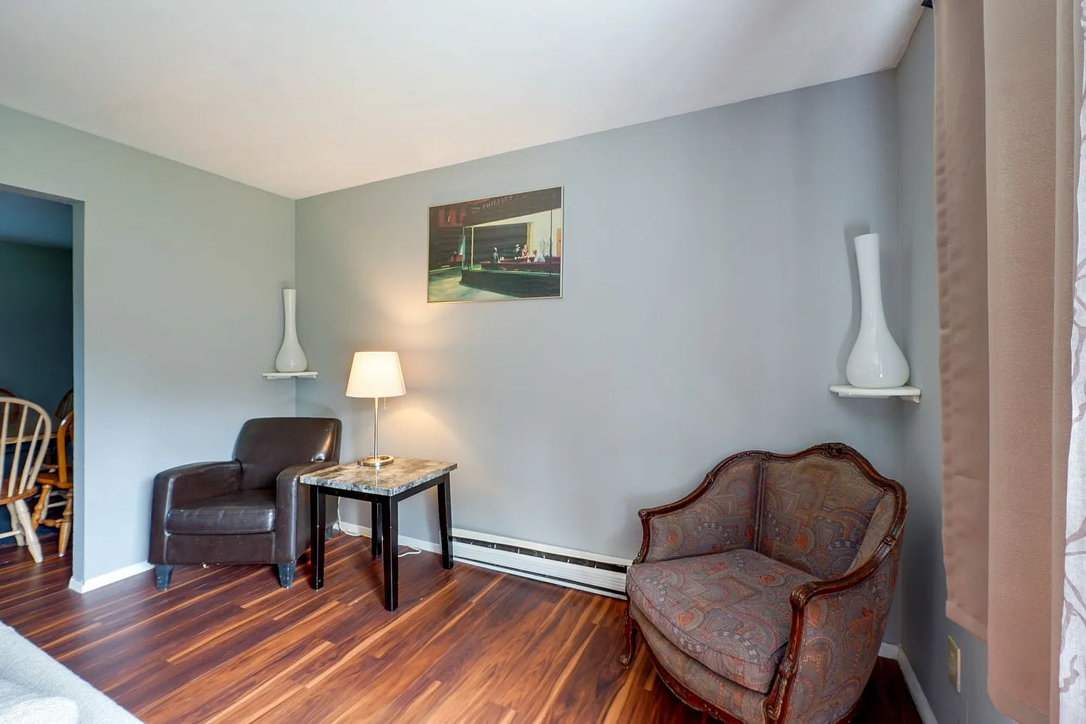3 bed, 2.0 bath, 1496 sqft, $6,555 — Photo 3
