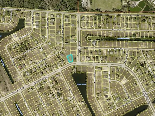 1613 N Gator Cir, Cape Coral, FL 33909
