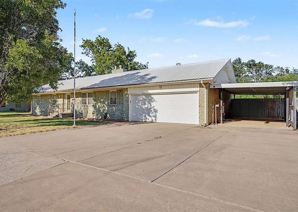 1st image of 992 Hughes Ave