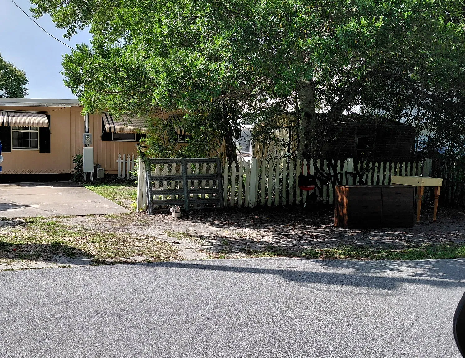 6326 Richard Drive, Weeki Wachee, FL 34607 3 bed 2 bath on Cana — Photo 1