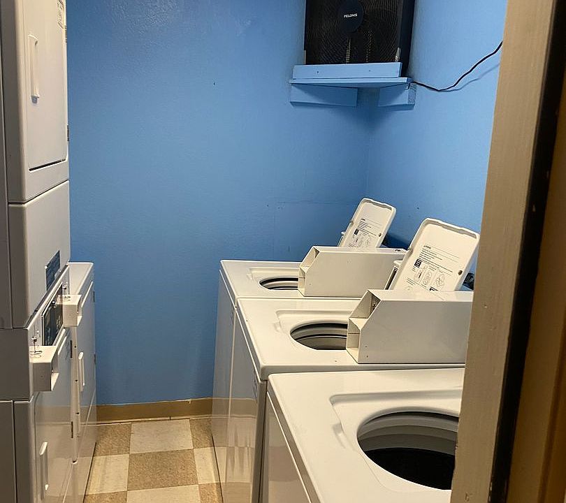 2nd image of 1121 S I St APT 100-409
