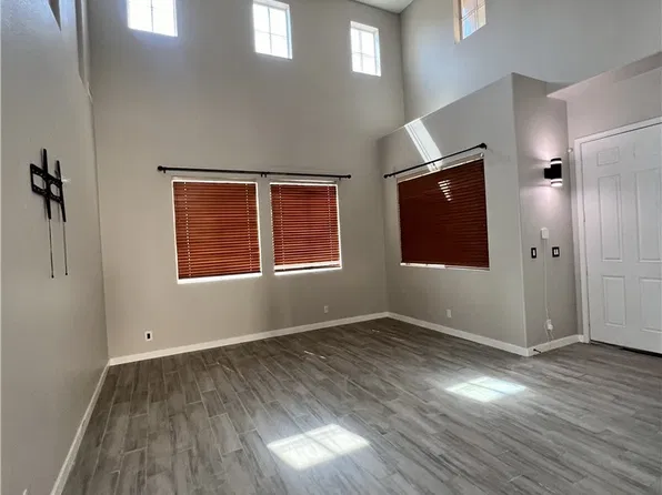 6616 Black Oaks St, North Las Vegas, NV 89084