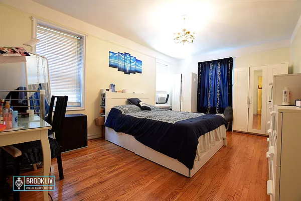 Rented by null | media 13