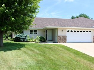 314 5th Cir SW, Blooming Prairie, MN 55917