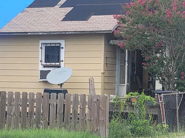 921 N 8th Ave, Pensacola, FL 32501