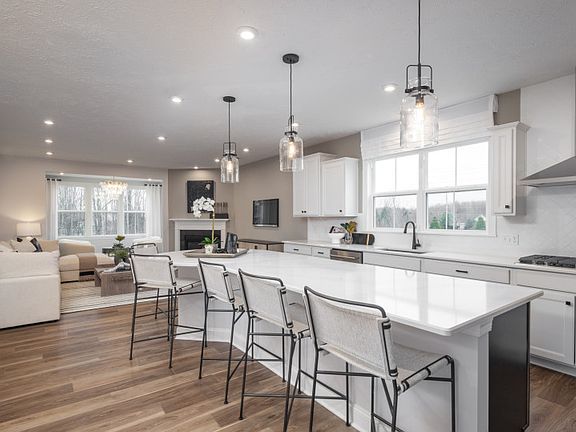 Large Central Kitchen Island