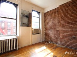 240 E 2nd St #2B, New York, NY 10009