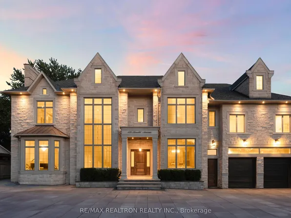 129 Arnold Ave, Vaughan, ON L4J 1B8