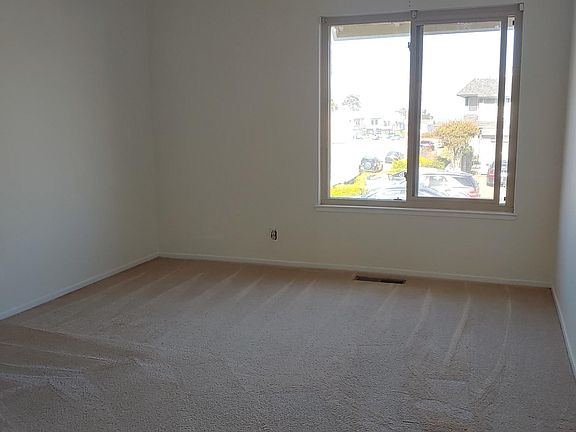 4th image of 3979 Savannah Ct