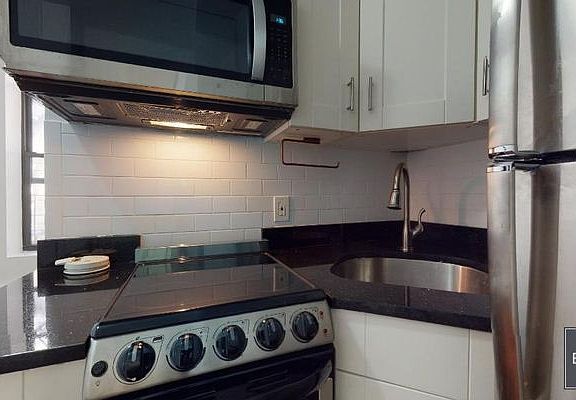 5th image of 787 9th Ave APT 2RS