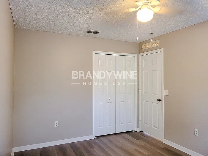 2564 Courtland Blvd — Photo 31