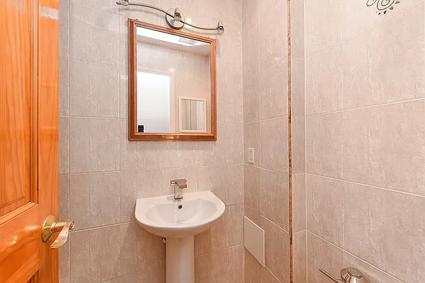 Rented by Corcoran | media 51