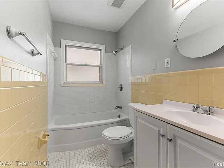 7322 Fenton St — Photo 19
