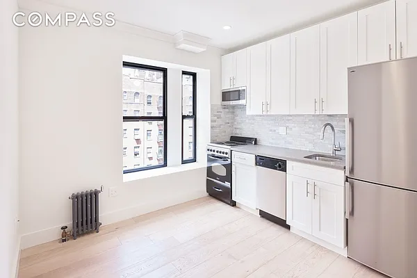 Rented by Compass | media 40