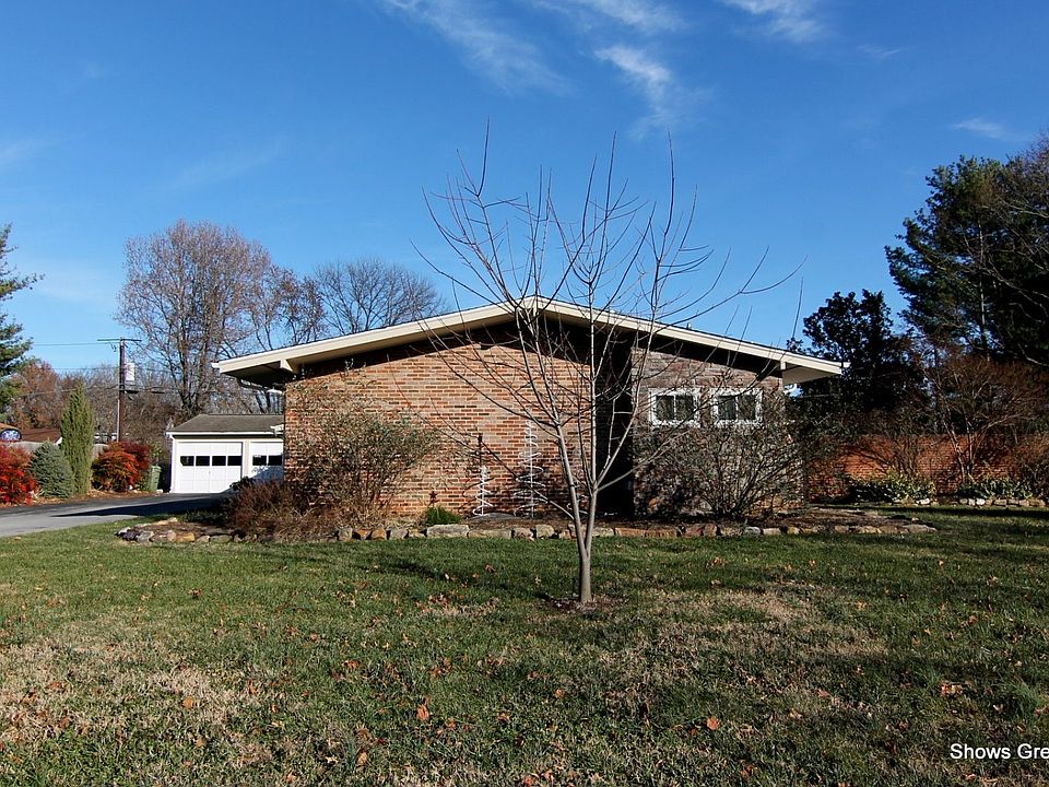 For Sale: 440  Highfield RD, Salem, Virginia 24153