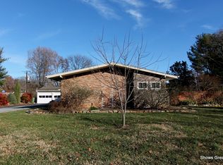 440 Highfield Rd, Salem, VA 24153