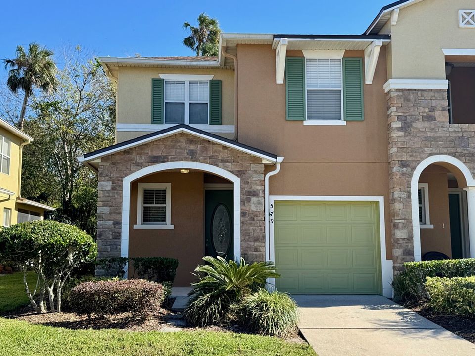 1st image of 579 Lake Eagle Ln