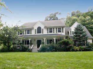 95 Kent Dr, Cortlandt Manor, NY 10567