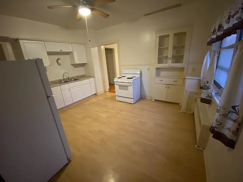 2303 W McKinley Ave — Photo 2