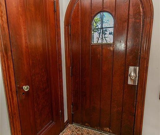 2nd image of 6211 Morningside Dr