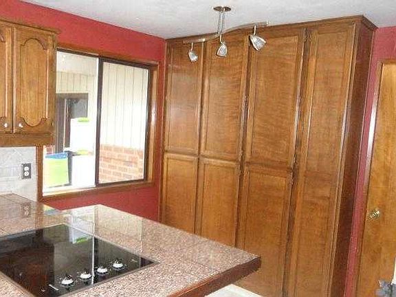 Kitchen/Eating