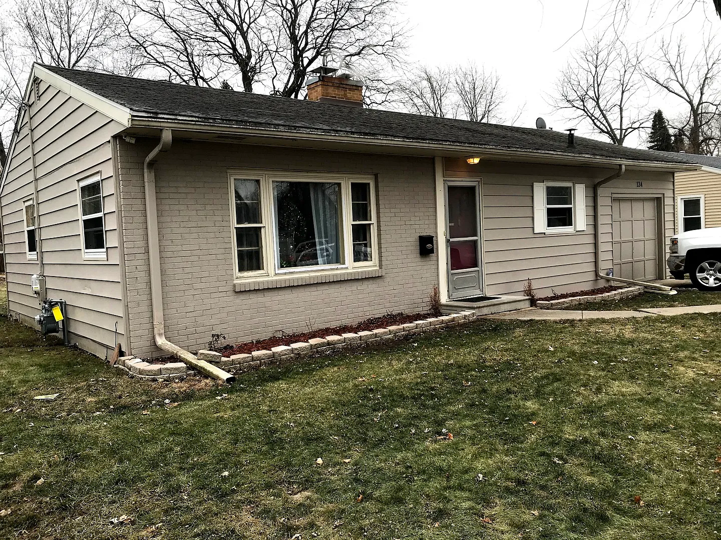 134 S Rosedale Ave photo 1