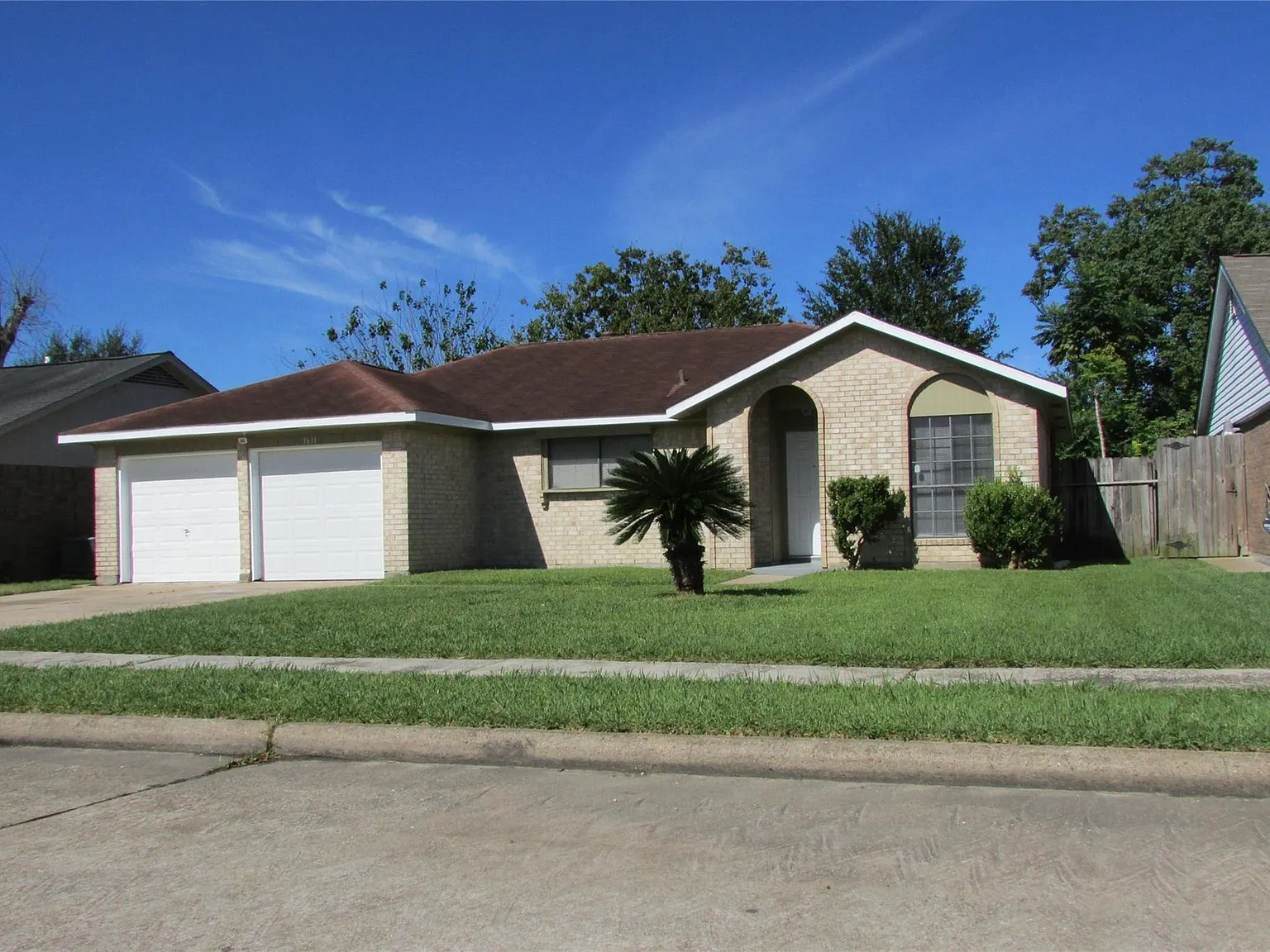 3 bed, 2.0 bath, 1207 sqft, $1,850 — Photo 1