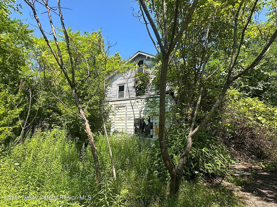1st image of 40 Lake Mills Road