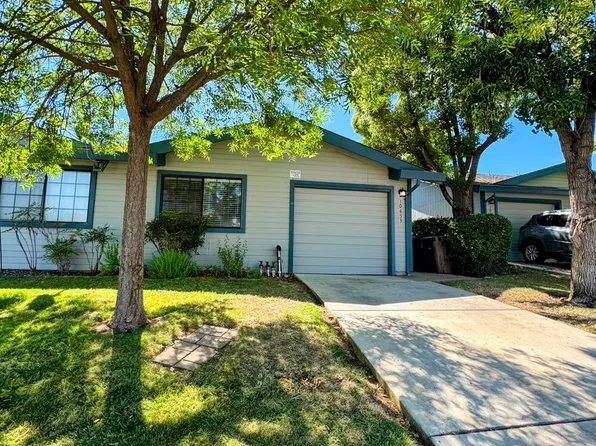 10453 Sierra Crest Dr, Rancho Cordova, CA 95670