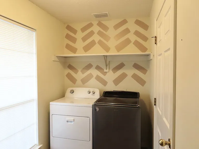 9471 Homestead Dr S — Photo 22