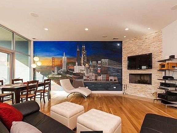 2nd image of 815 N Ashland Ave
